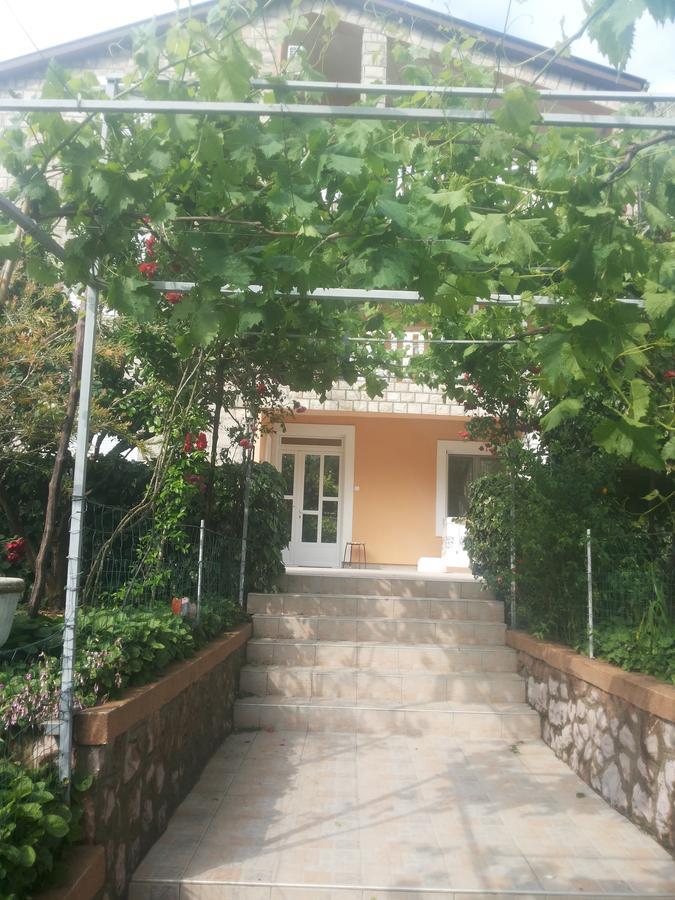 Raj Apartment Kotor Exterior photo