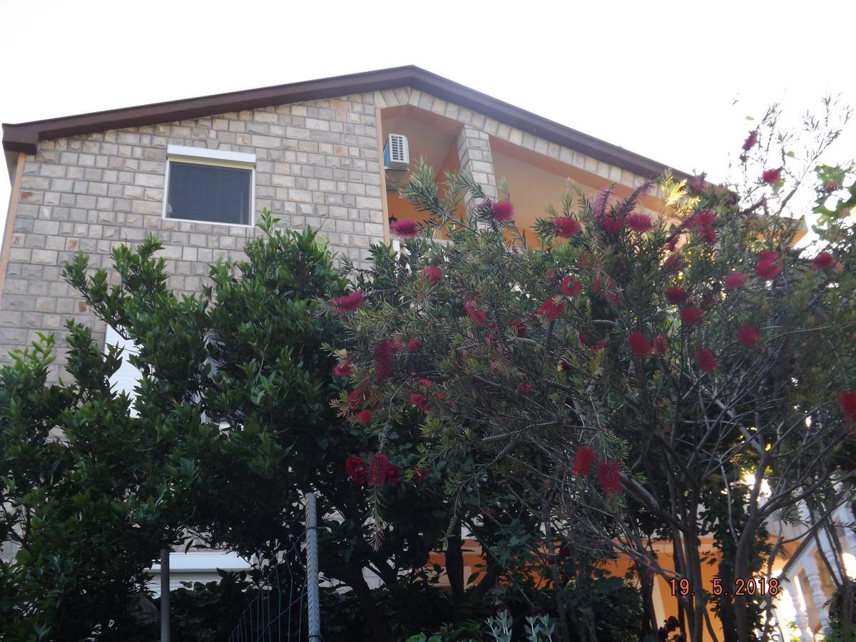 Raj Apartment Kotor Exterior photo